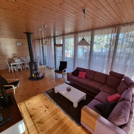 Ferienhaus Tikankolo